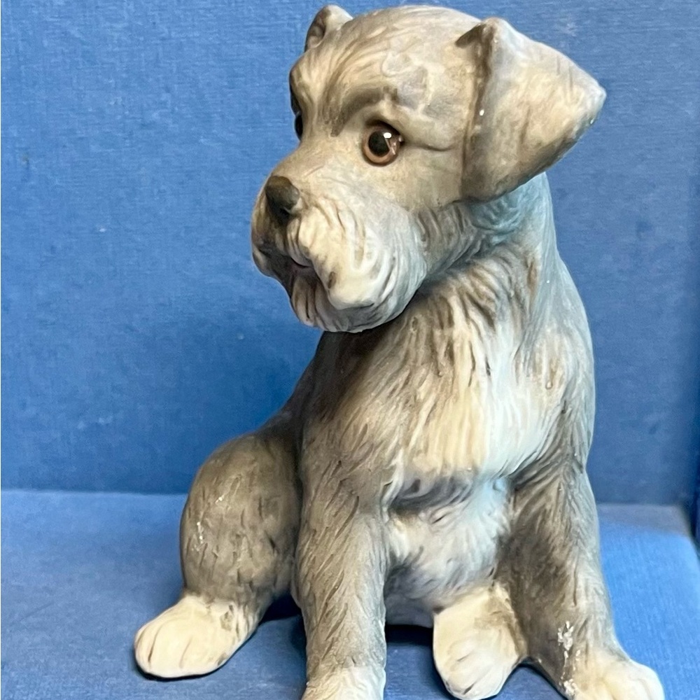 Schnauzer Dog Seated Puppy figurine Fenton gray white - Picture 2 of 10